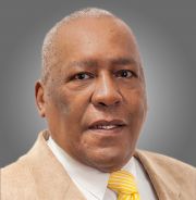 Jose Leomar Viveros Lara--Consultor